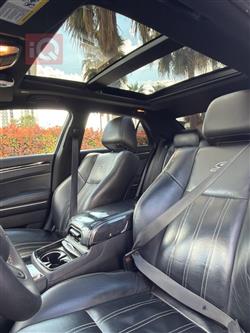 کرایسلەر 300